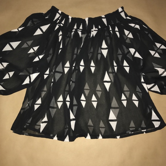 H&M Tops - H&M; Off-Shoulder Sheer Flowy Top, Size 6/Small